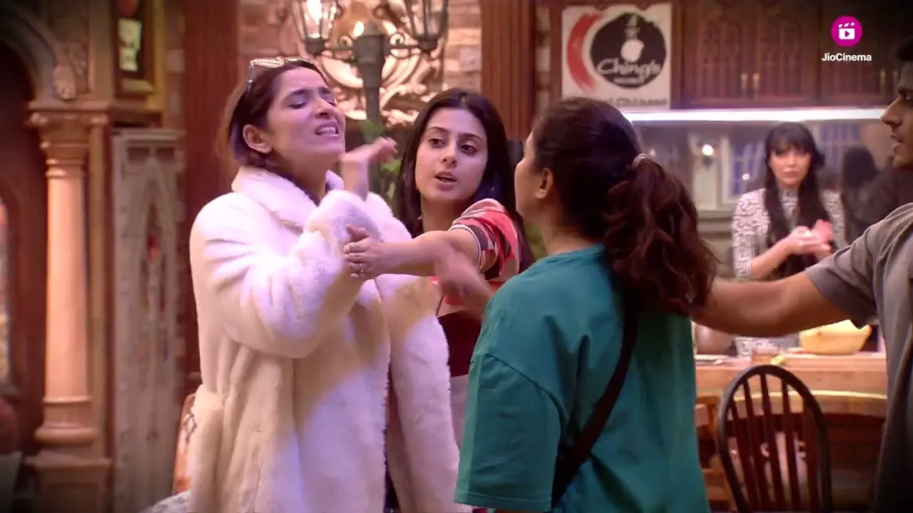 ankita aishwarya fight