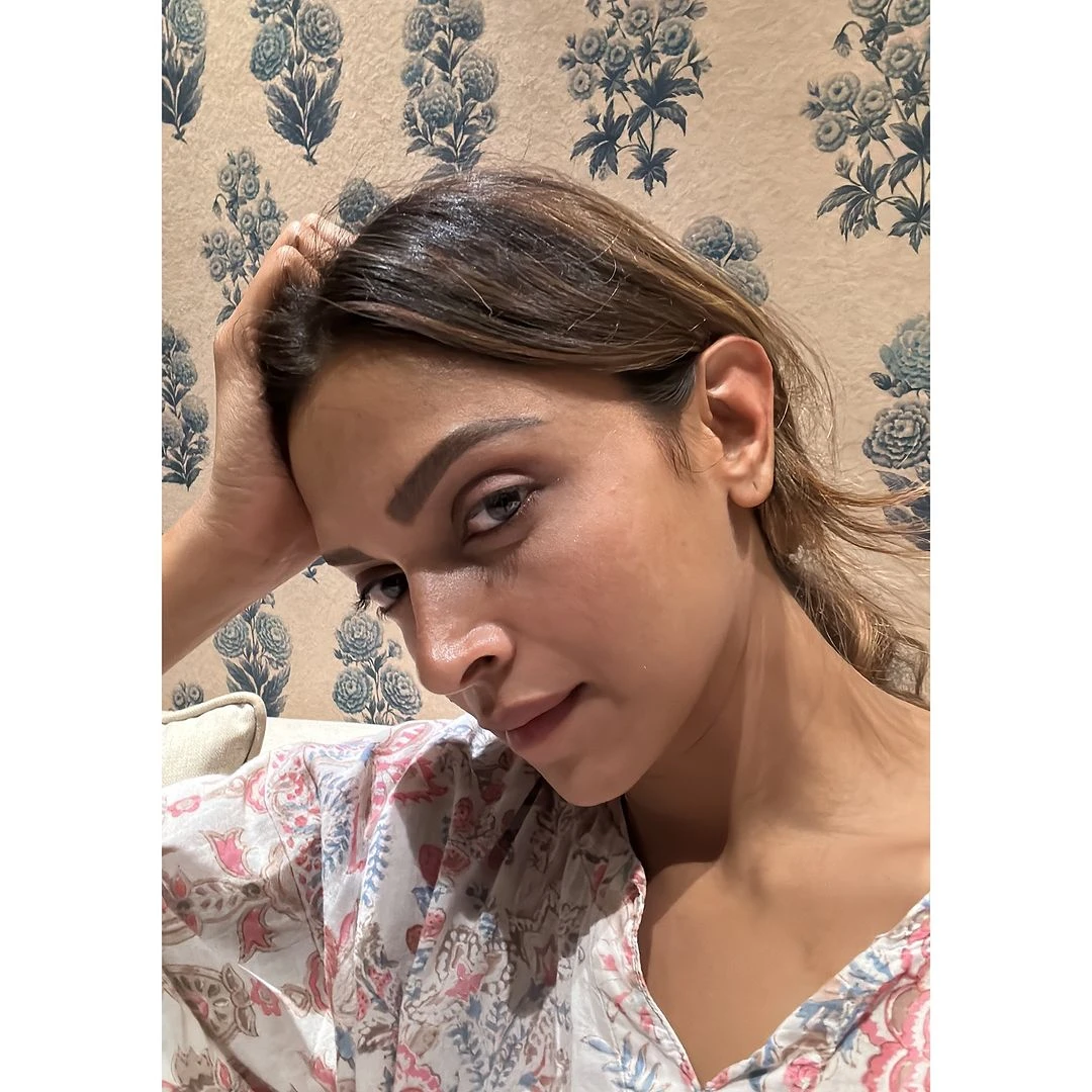 Deepika selfie